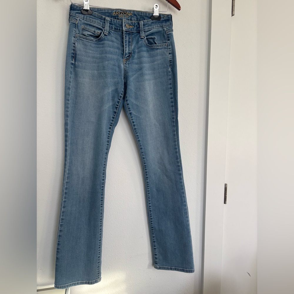 ARIZONA JEAN CO. LIGHT WASH LOW RISE FLARED JEANS SZ 7